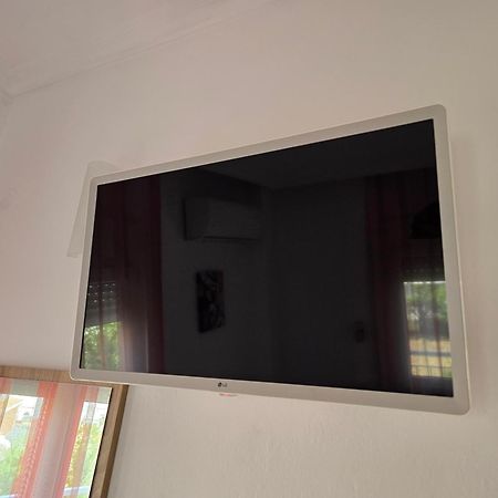 Cozy & Cool Apartment N1 30M From Sea Nea Kallikrateia Exterior foto